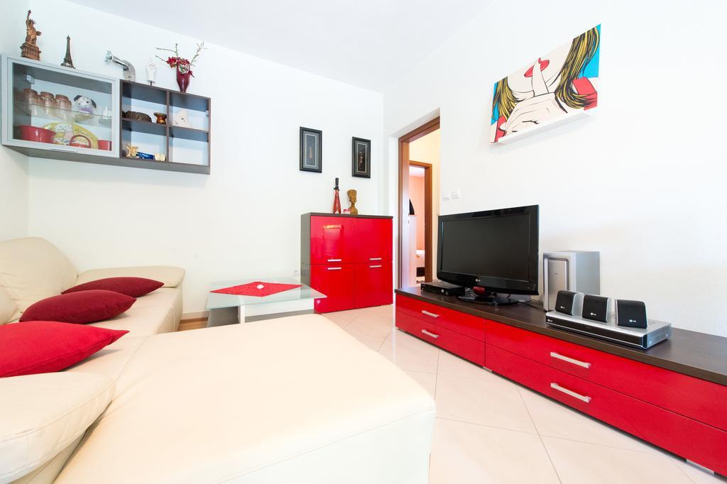 Apartment Puko Bol Habitación foto