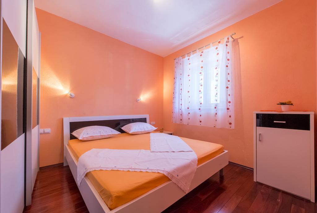 Apartment Puko Bol Habitación foto
